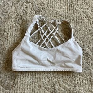 Lululemon Free to Be Sports Bra